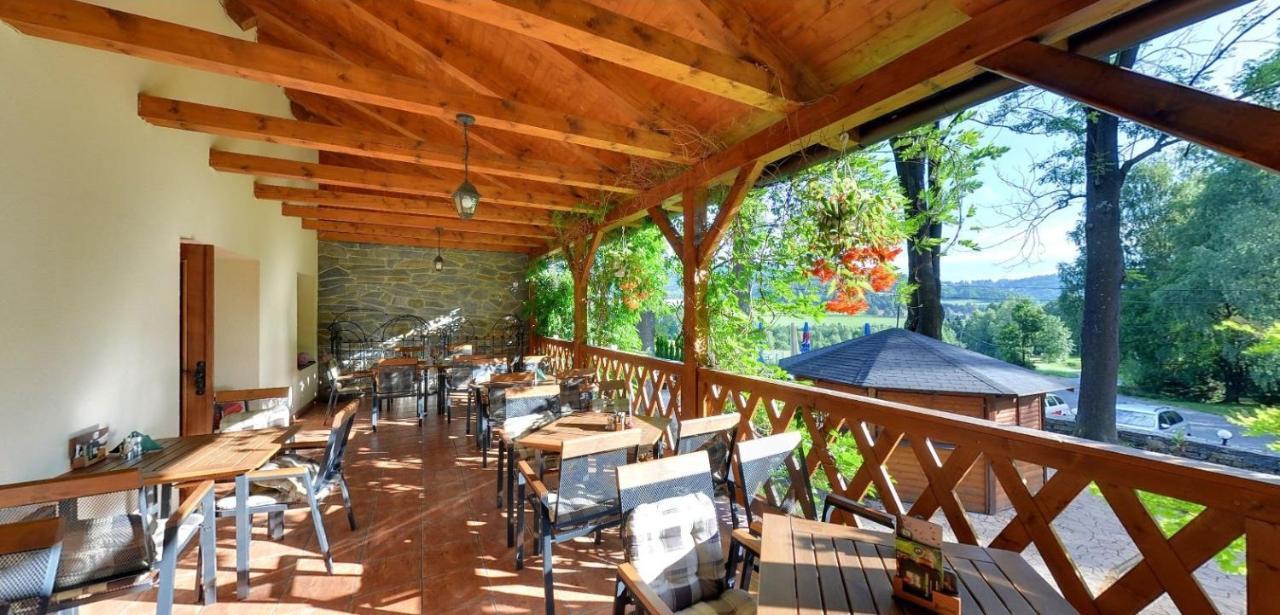 Pension Restaurant Bobrovnik ليبوفا لازن المظهر الخارجي الصورة