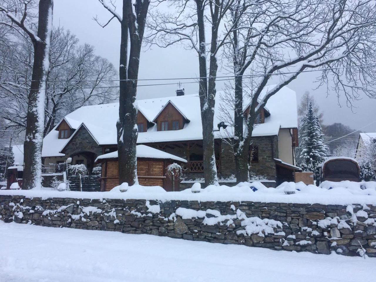 Pension Restaurant Bobrovnik ليبوفا لازن المظهر الخارجي الصورة