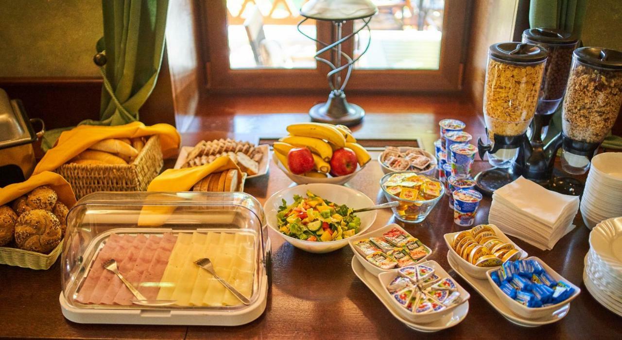 Pension Restaurant Bobrovnik ليبوفا لازن المظهر الخارجي الصورة